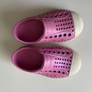 Native iridescent pink shoes